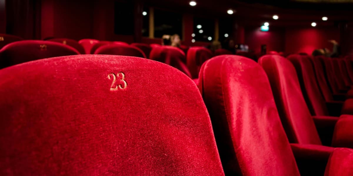 Pourquoi choisir L'Œil du Prince AU THÉÂTRE?